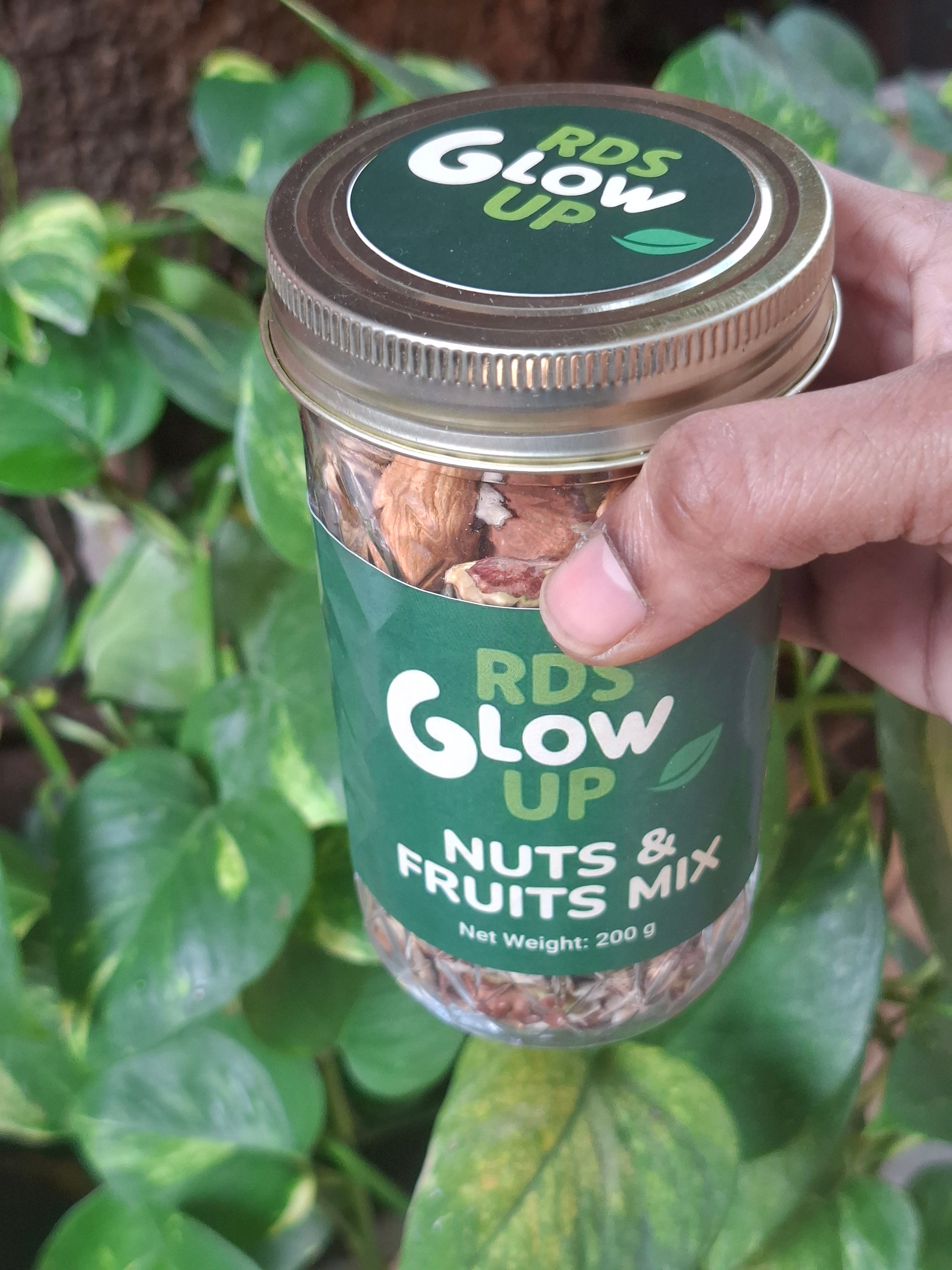 RDS GLOWUP premium nuts,seeds and fruits mix